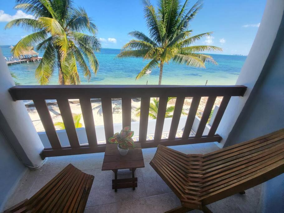 2 Rooms Apartment With Private Beach In Puerto Juarez Cancun Ngoại thất bức ảnh